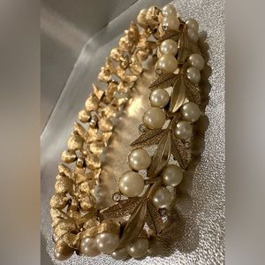 Vintage crown Trifari bracelet